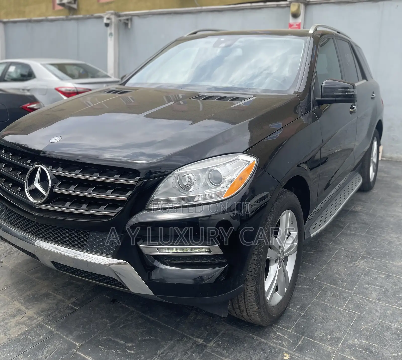 Mercedes-Benz M Class ML350 4dr SUV (3.5L 6cyl 7A) 2015 Black