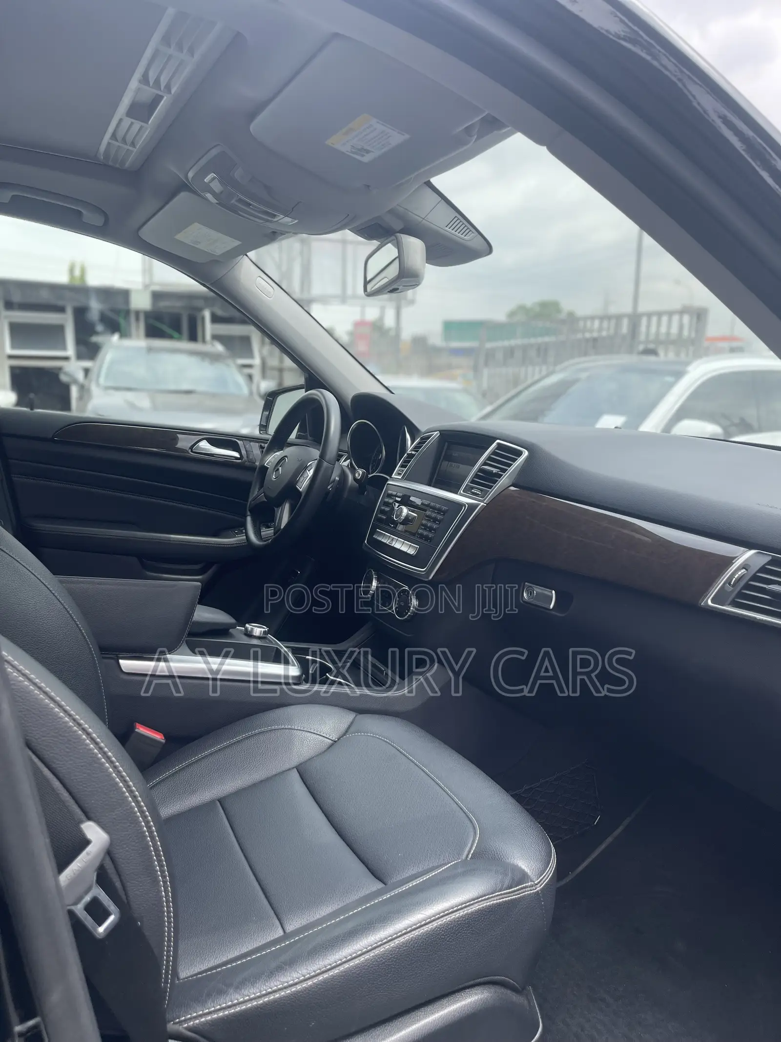 Mercedes-Benz M Class ML350 4dr SUV (3.5L 6cyl 7A) 2015 Black