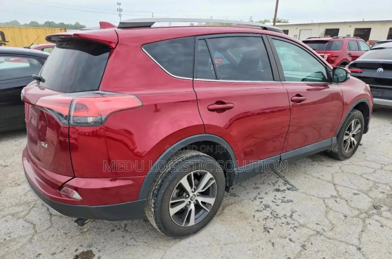 Toyota RAV4 XLE 4dr SUV AWD (2.5L 4cyl 6A) 2018 Burgundy