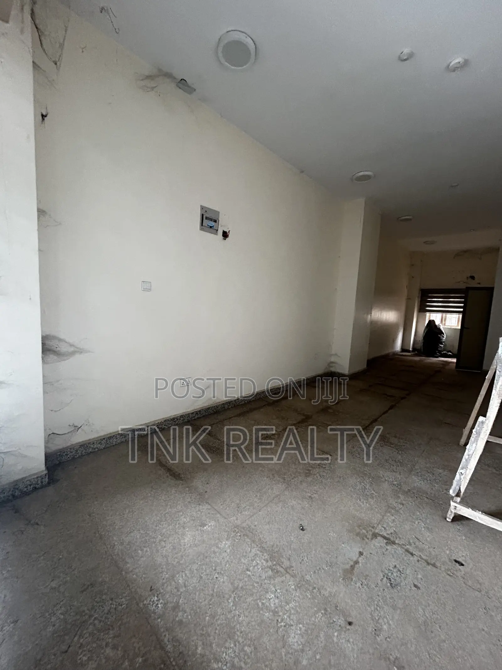Office Space/Shop for Rent in Mabushi
