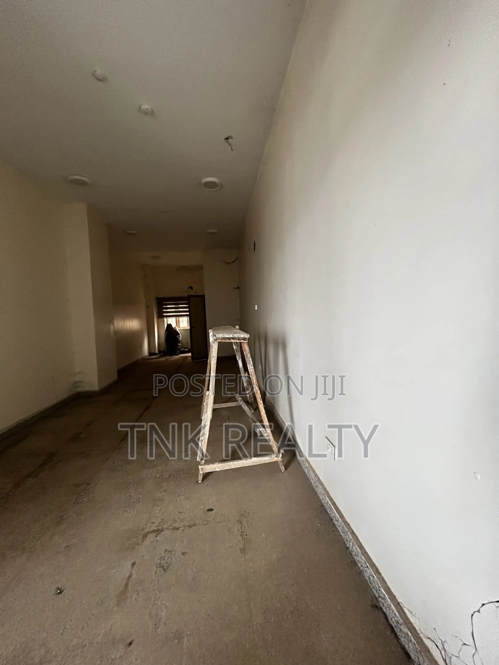 Office Space/Shop for Rent in Mabushi