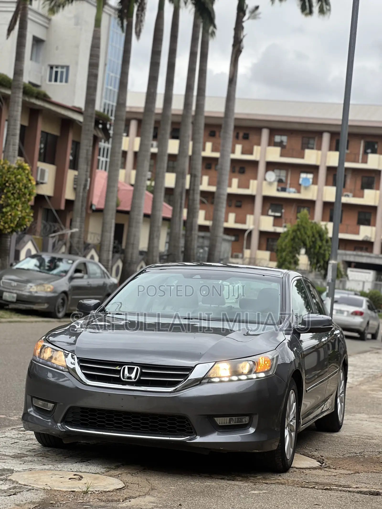 Honda Accord EX-L 4dr Sedan FWD (2.4L 4cyl 2A) 2013 Gray