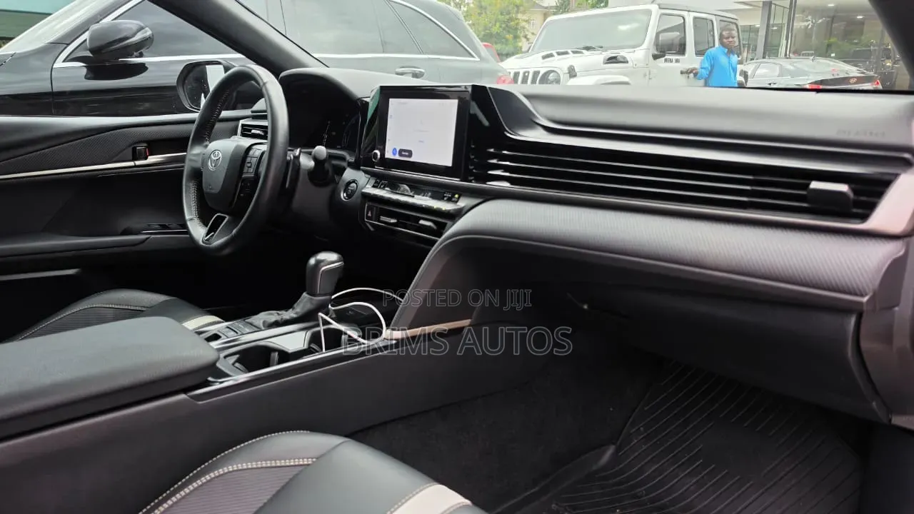 Toyota Camry 2025 Black