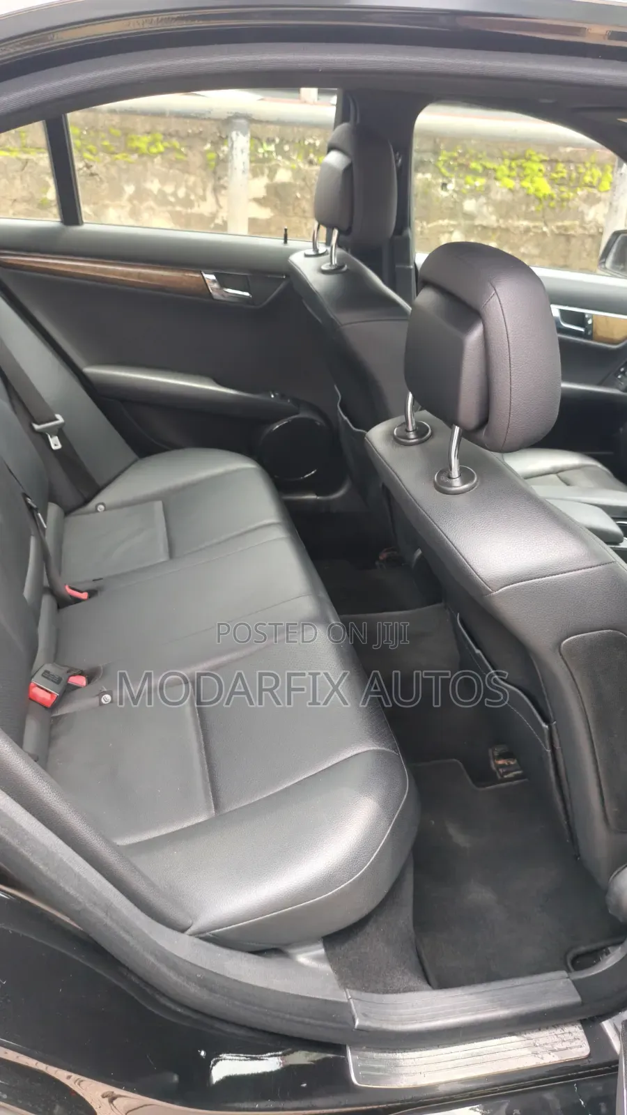 Mercedes-Benz C250 2011 Black