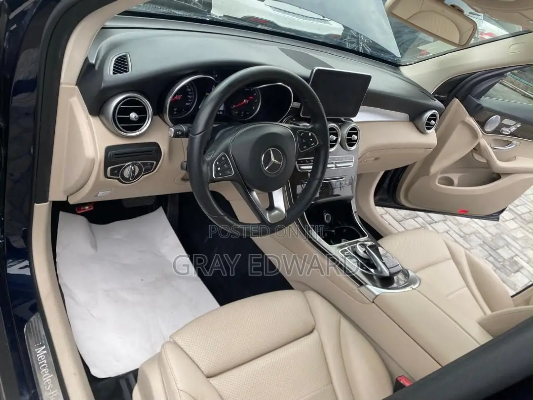 Mercedes-Benz GLC-Class 2017 Blue