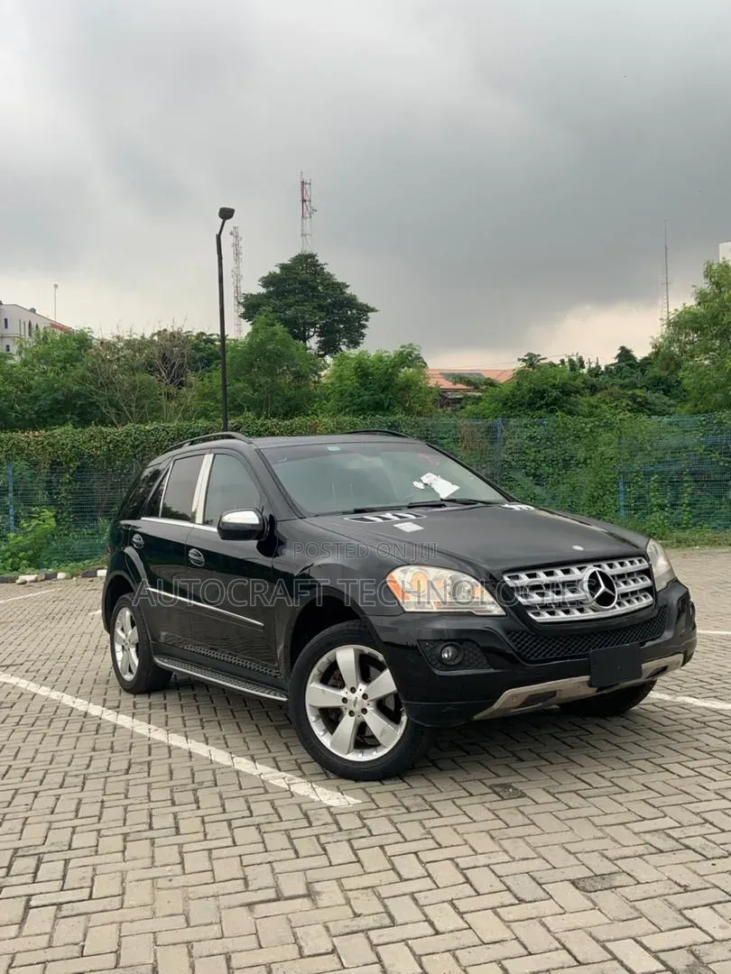 Mercedes-Benz M Class 2010 Black