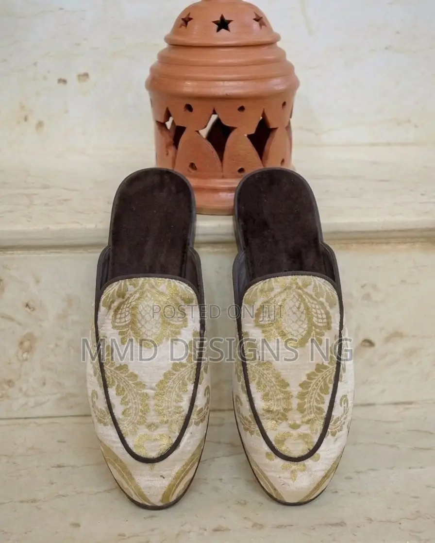 MMD Noor Al-Mulk Men's Cream Gold Mules