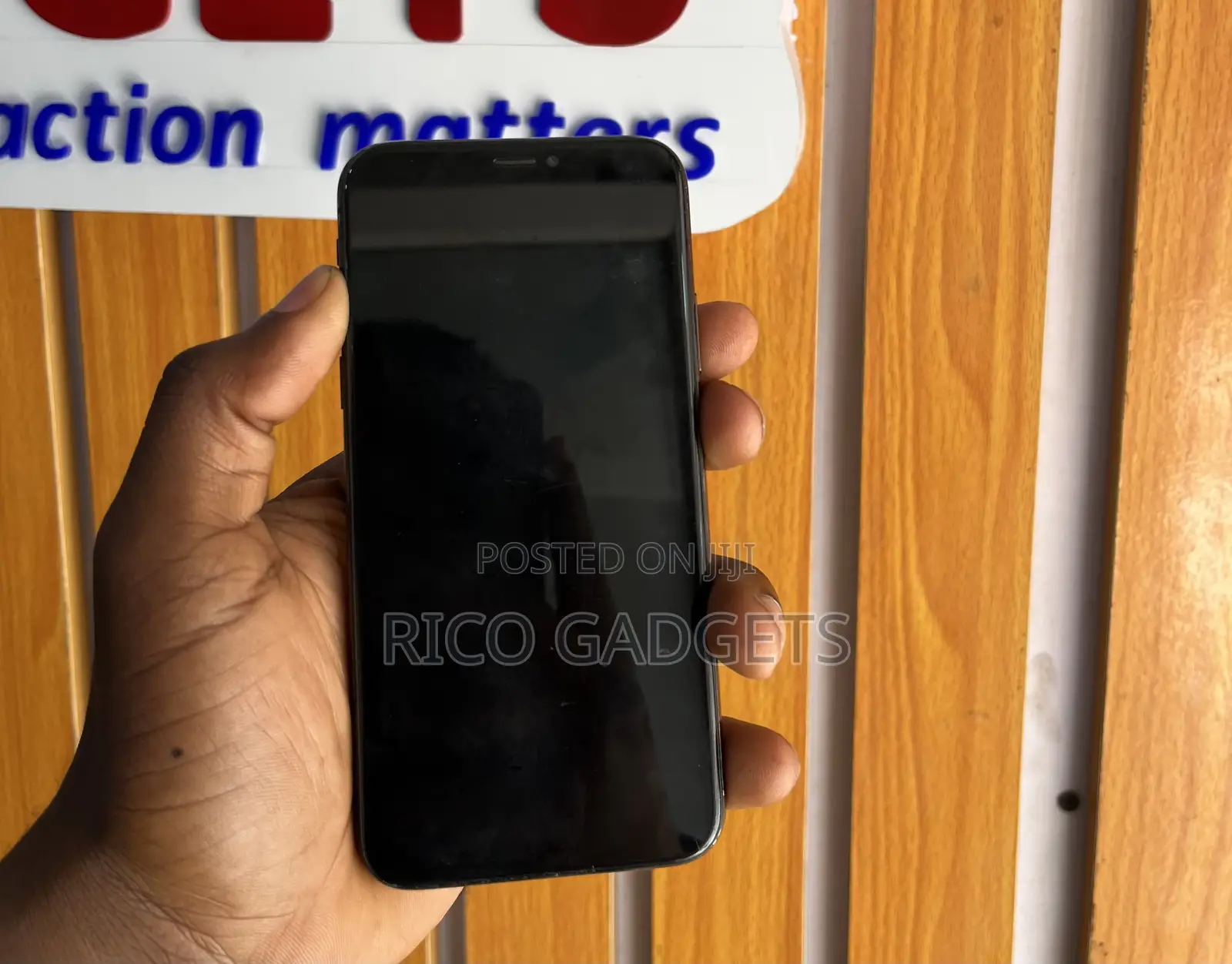 Apple iPhone X 64 GB Black