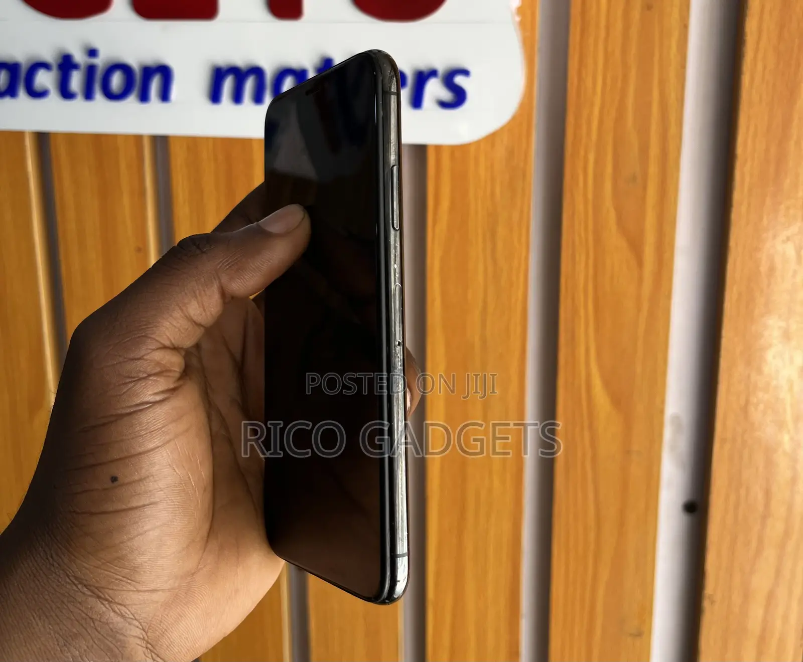 Apple iPhone X 64 GB Black