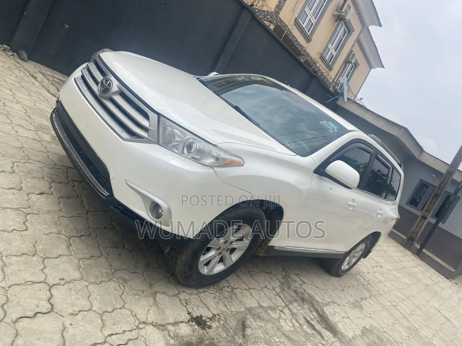 Toyota Highlander 3.5L 4WD 2013 White