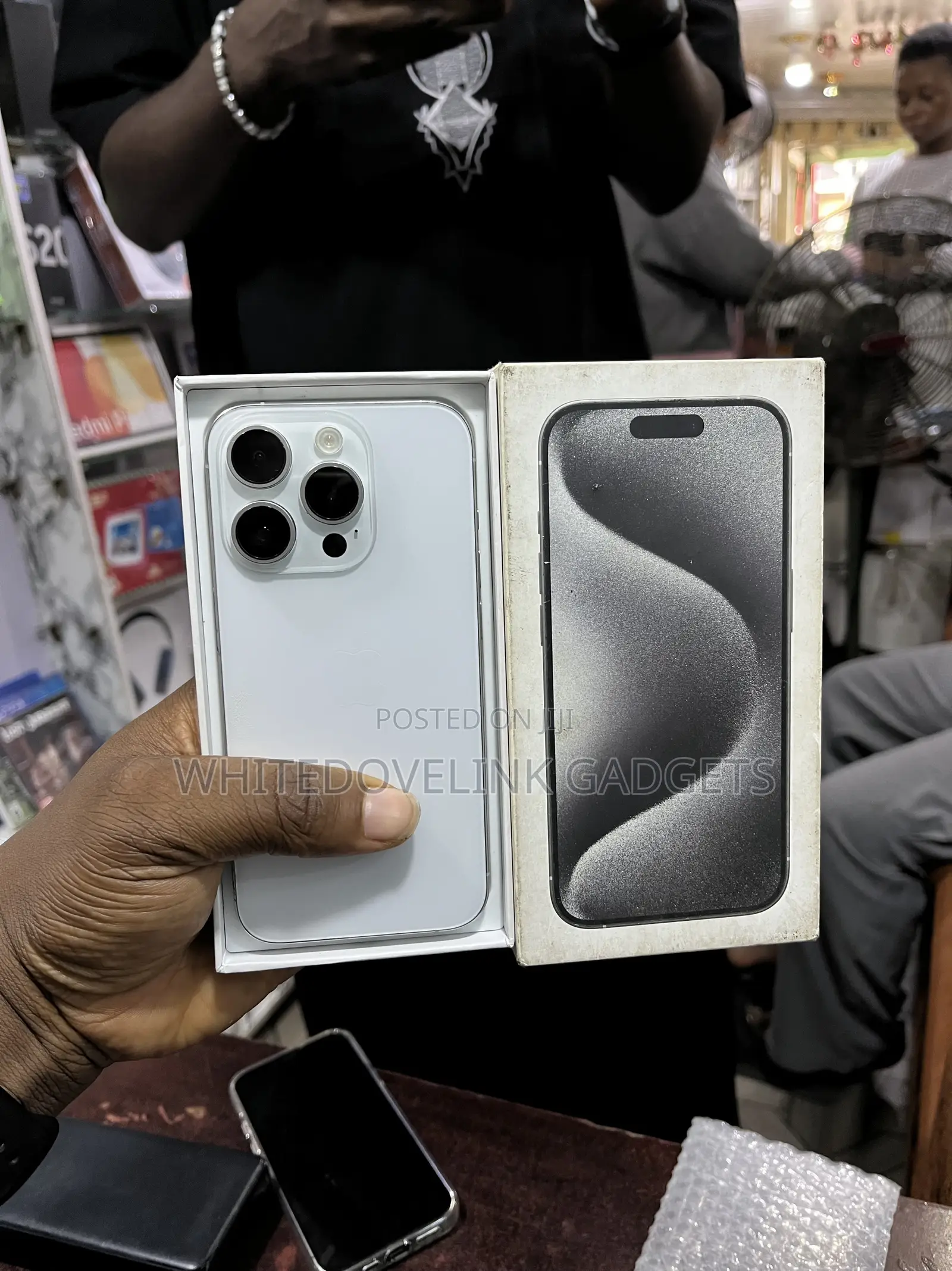 New Apple iPhone 15 Pro 128 GB White