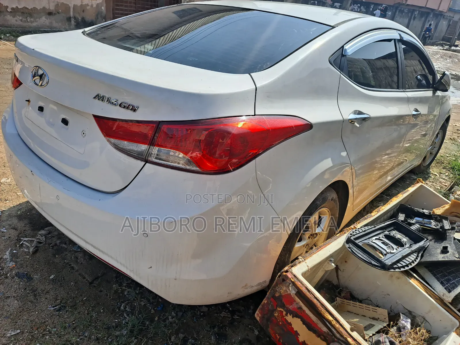 Hyundai Avante 2012 White