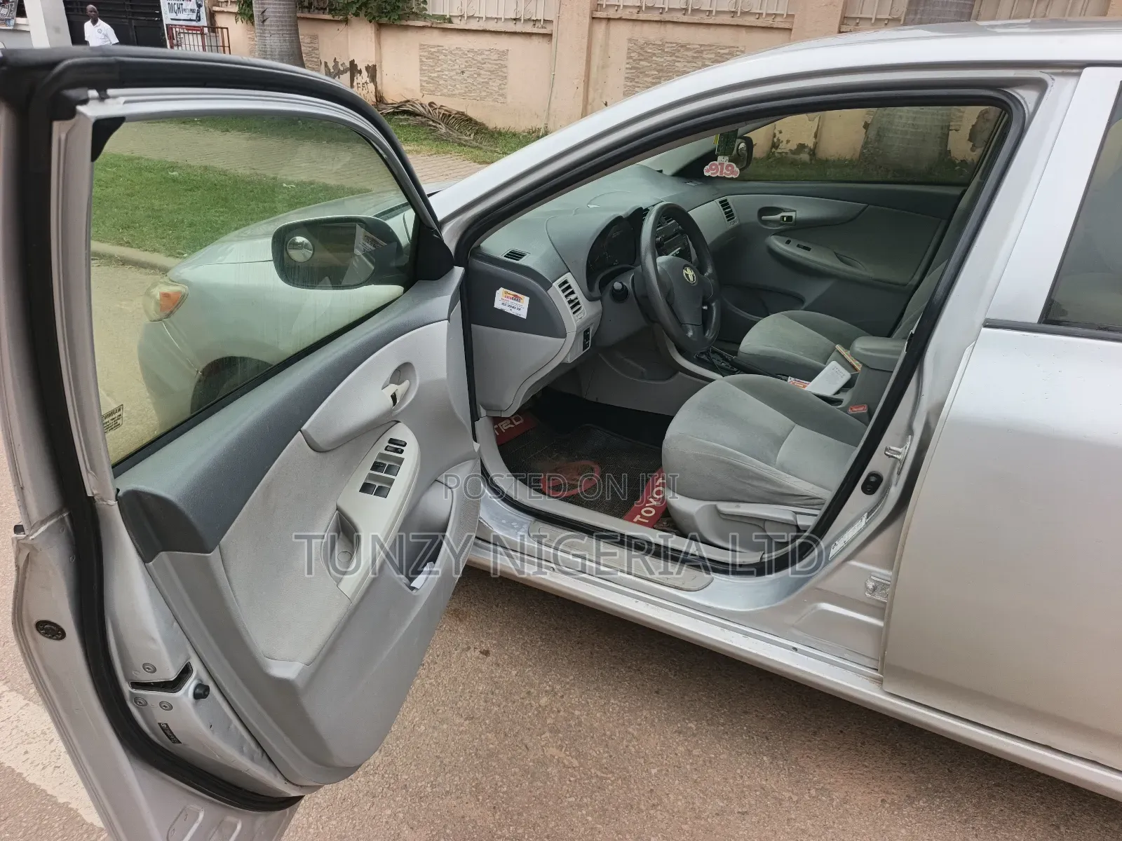 Toyota Corolla 2009 Silver