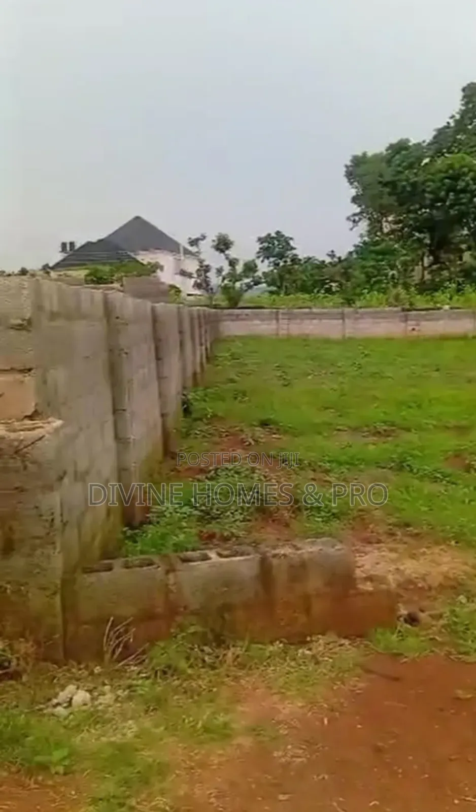 Distress Residential Plot in a Strategic Location