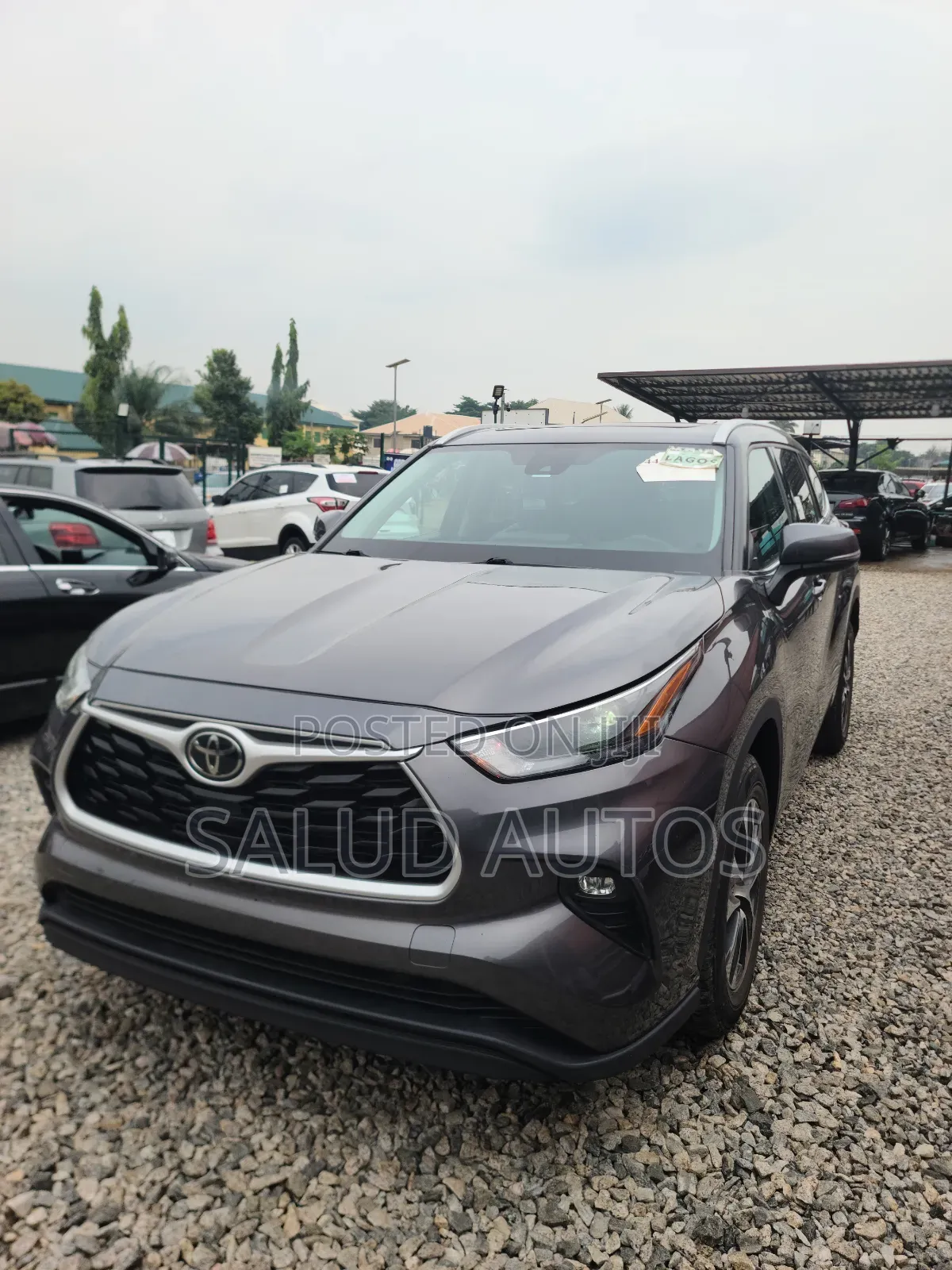 Toyota Highlander XLE 2022 Gray