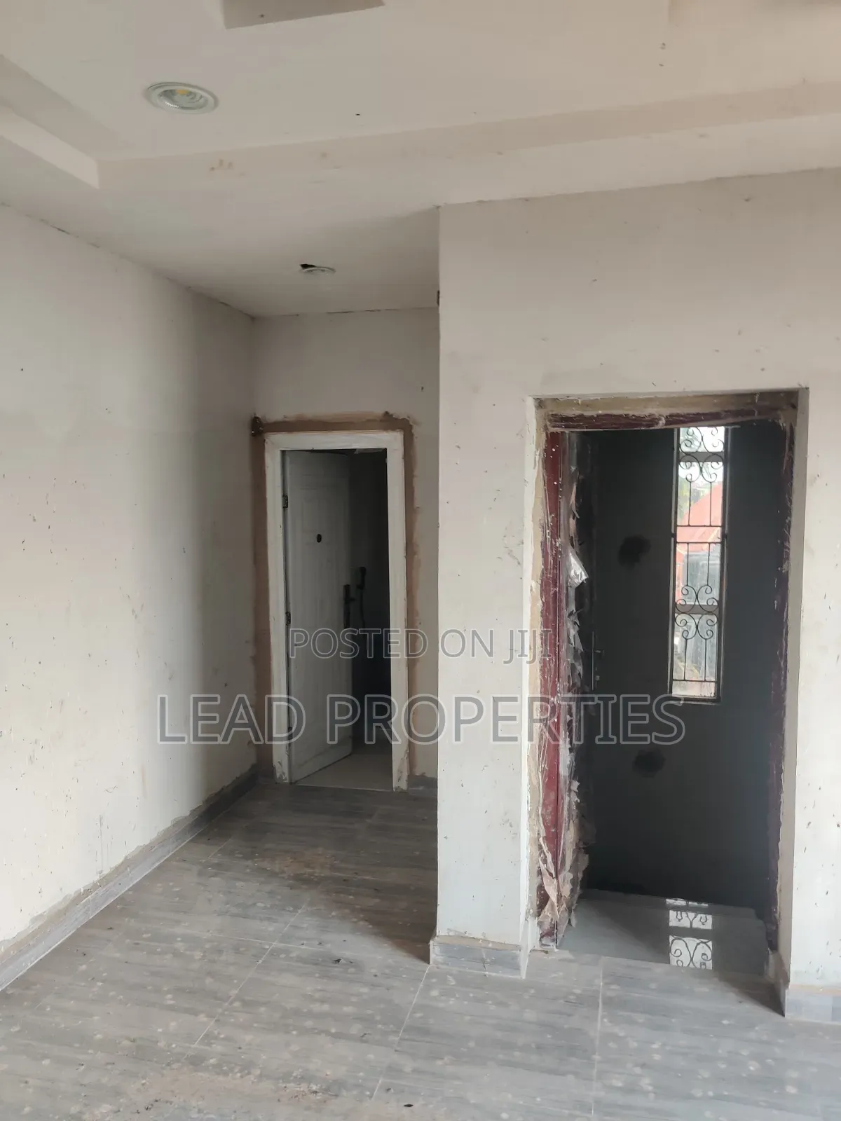 2bdrm Apartment in Hob Estate Alagbaka for rent