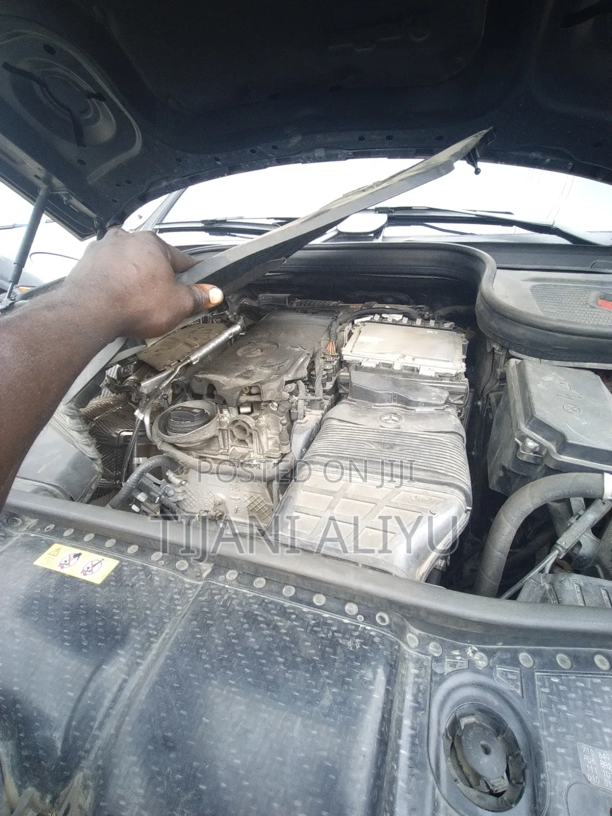 Mercedes Benz Engine & Electrical Repair in Lekki