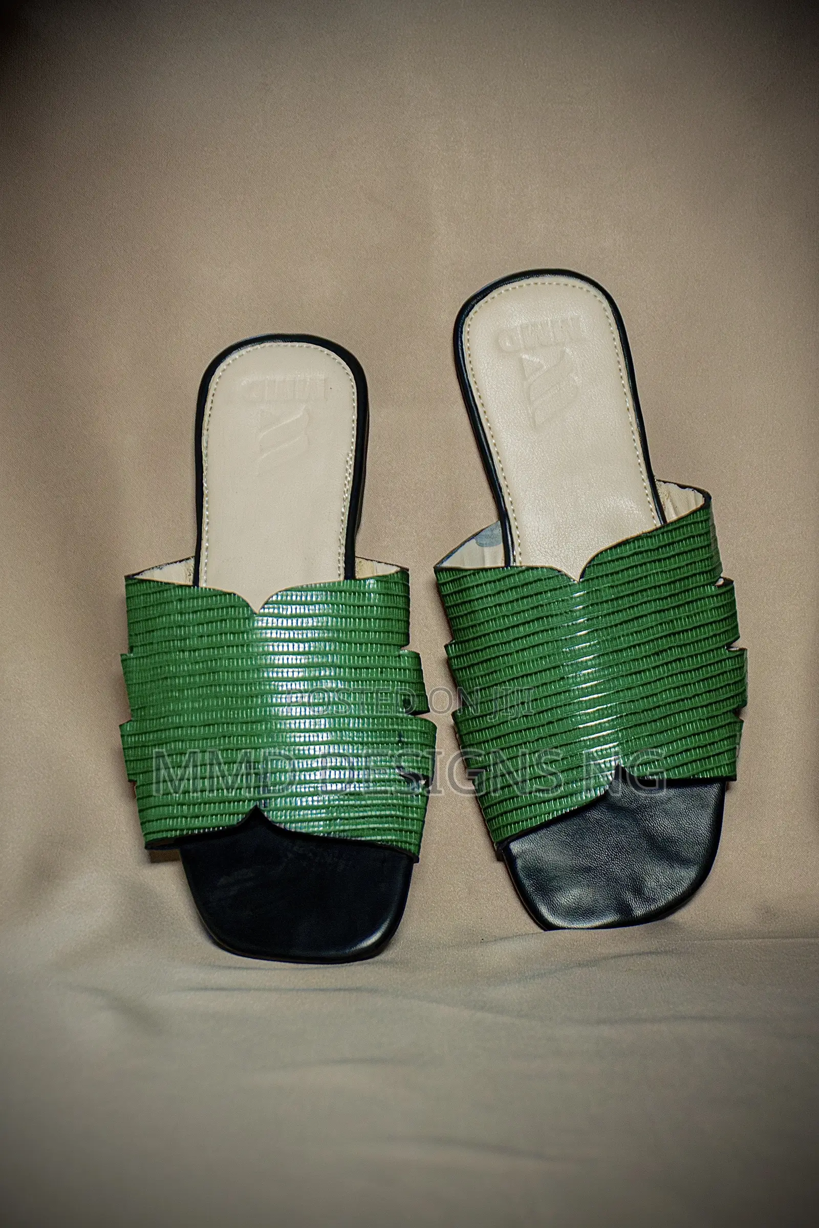 MMD Glow Rebel Women's Green Pleated Slides Size 38