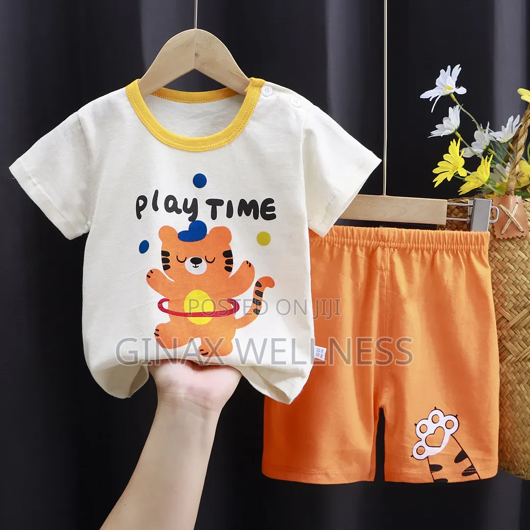 2-Piece Kids Short-Sleeve T-Shirt and Shorts Set (18-72 Months)
