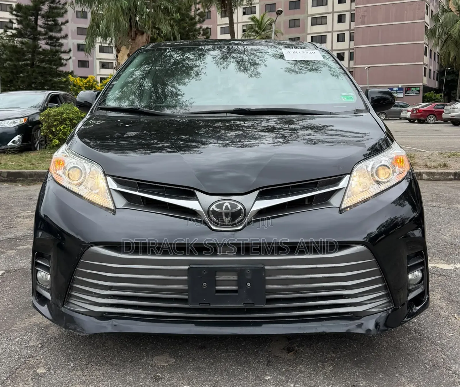 Toyota Sienna XLE Premium AWD 2019 Black