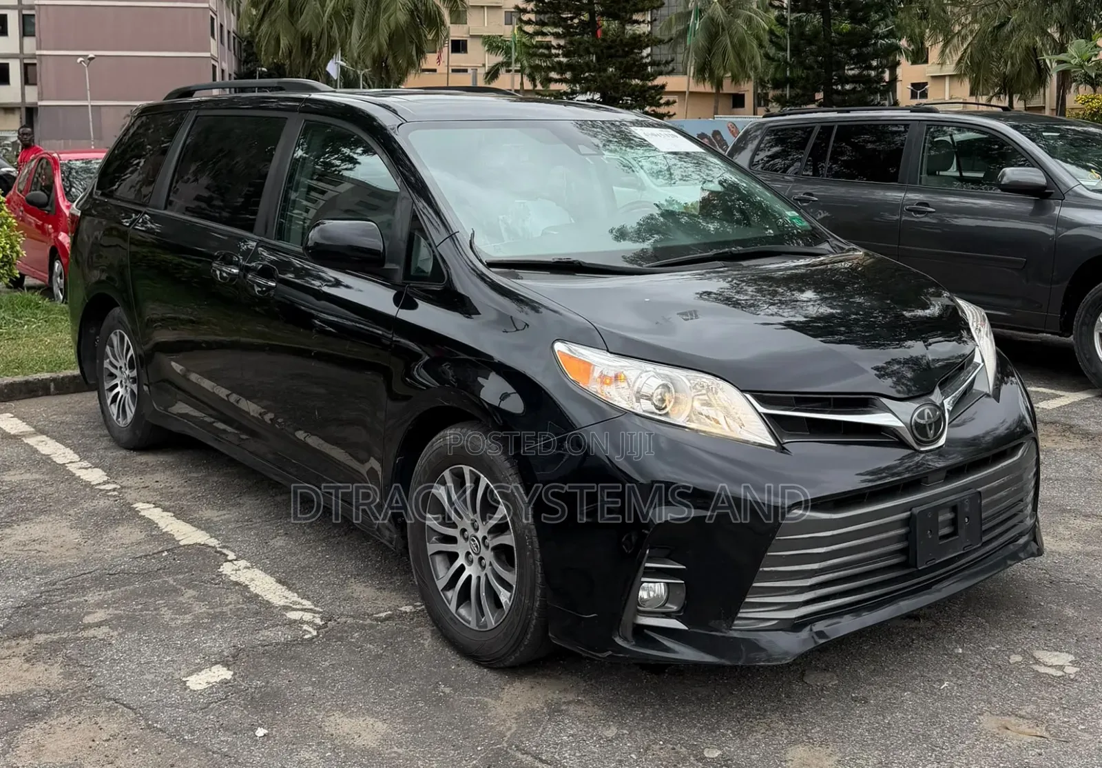 Toyota Sienna XLE Premium AWD 2019 Black