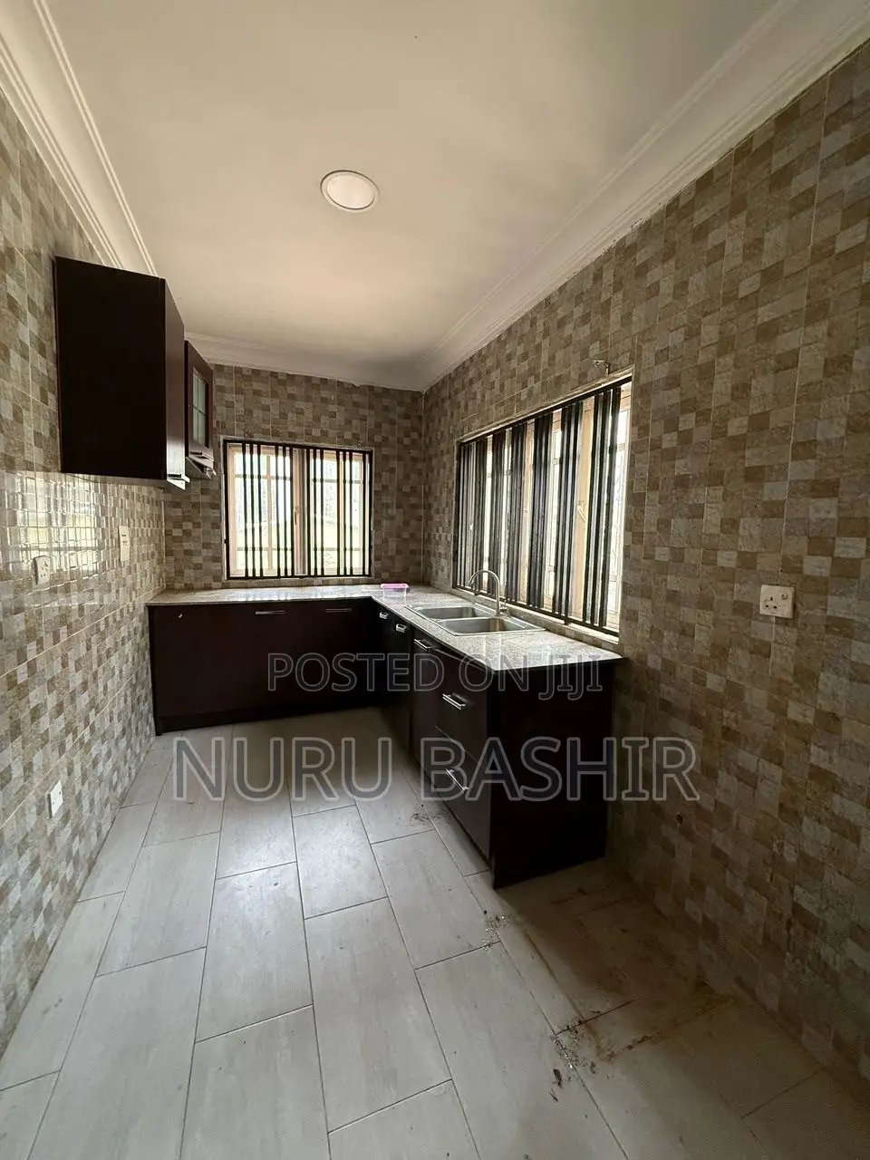 4bdrm Duplex in Kolapo Ishola, Akobo for rent