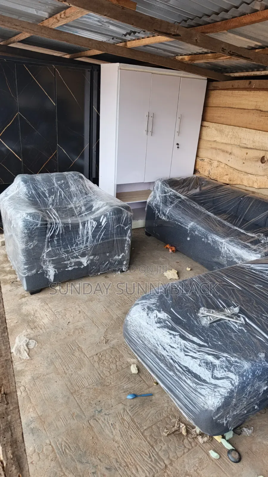 L-Shape Chair