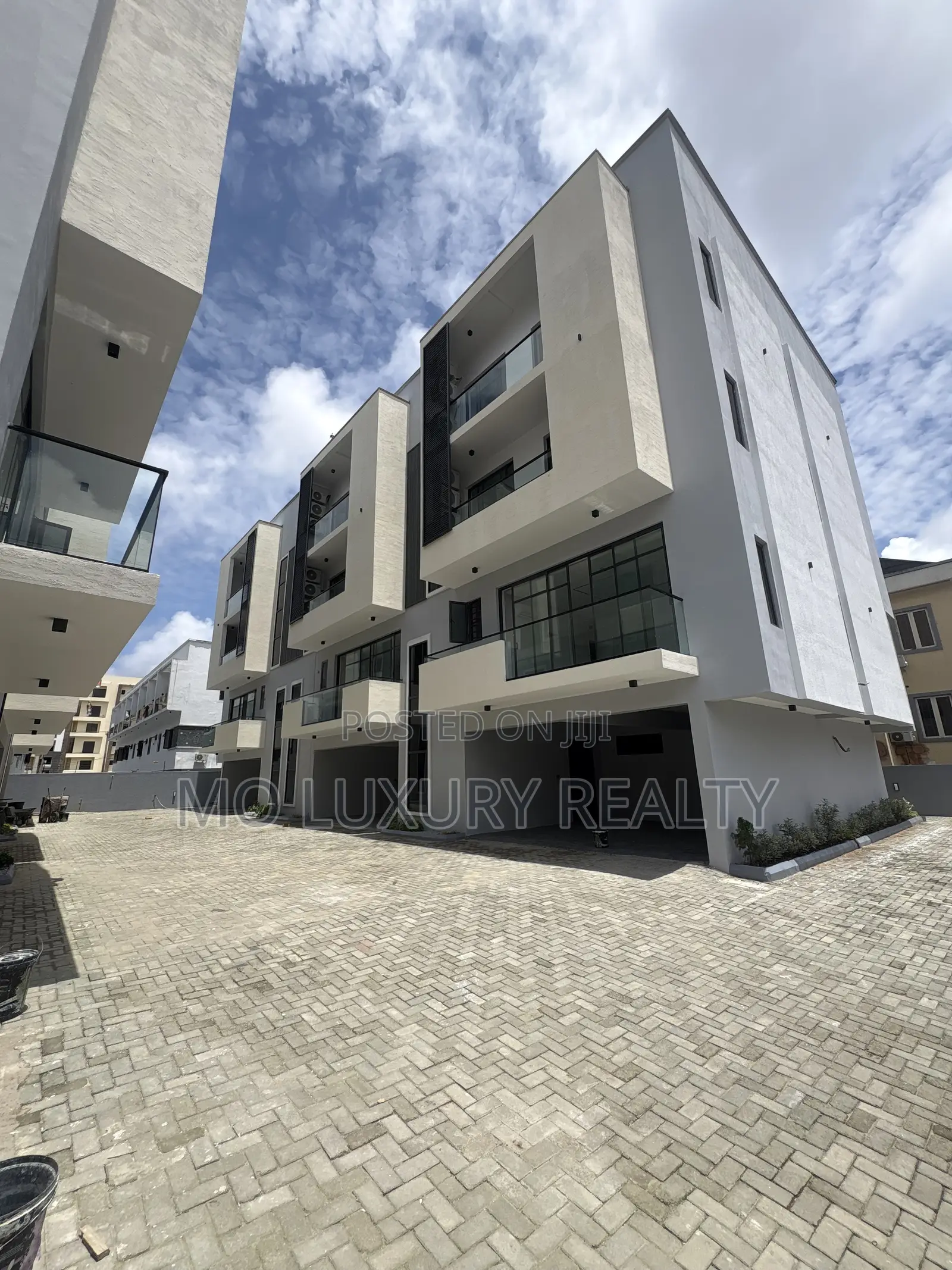 4 Bedroom Terrace Duplex With Elevator