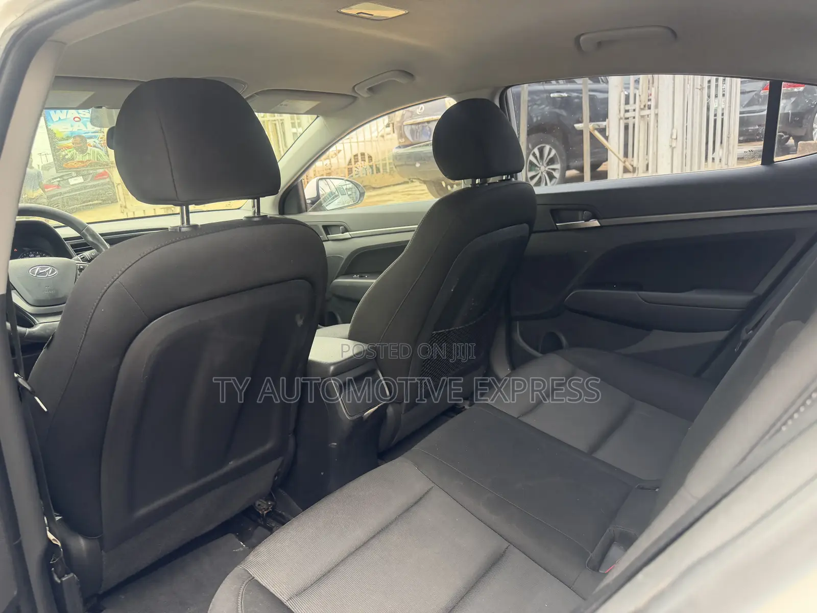 Hyundai Elantra SE 2018 White