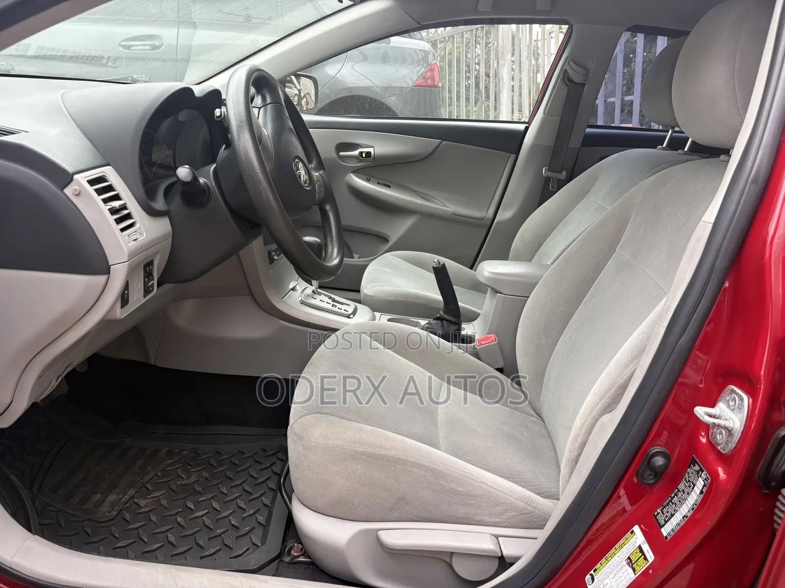 Toyota Corolla LE 4dr Sedan (1.8L 4cyl 4A) 2012 Red