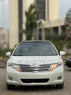 Toyota Venza V6 AWD 2010 White