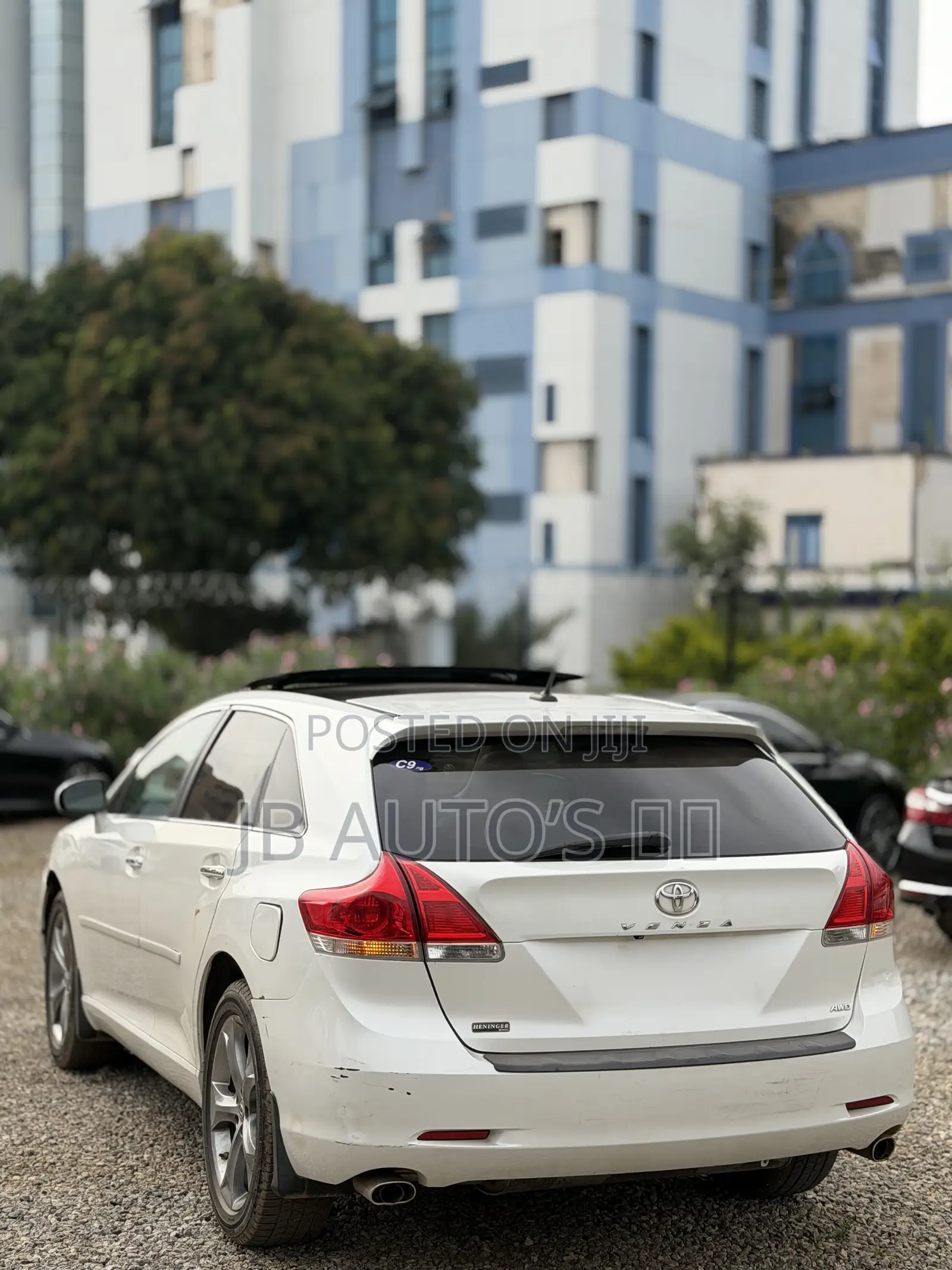 Toyota Venza V6 AWD 2010 White