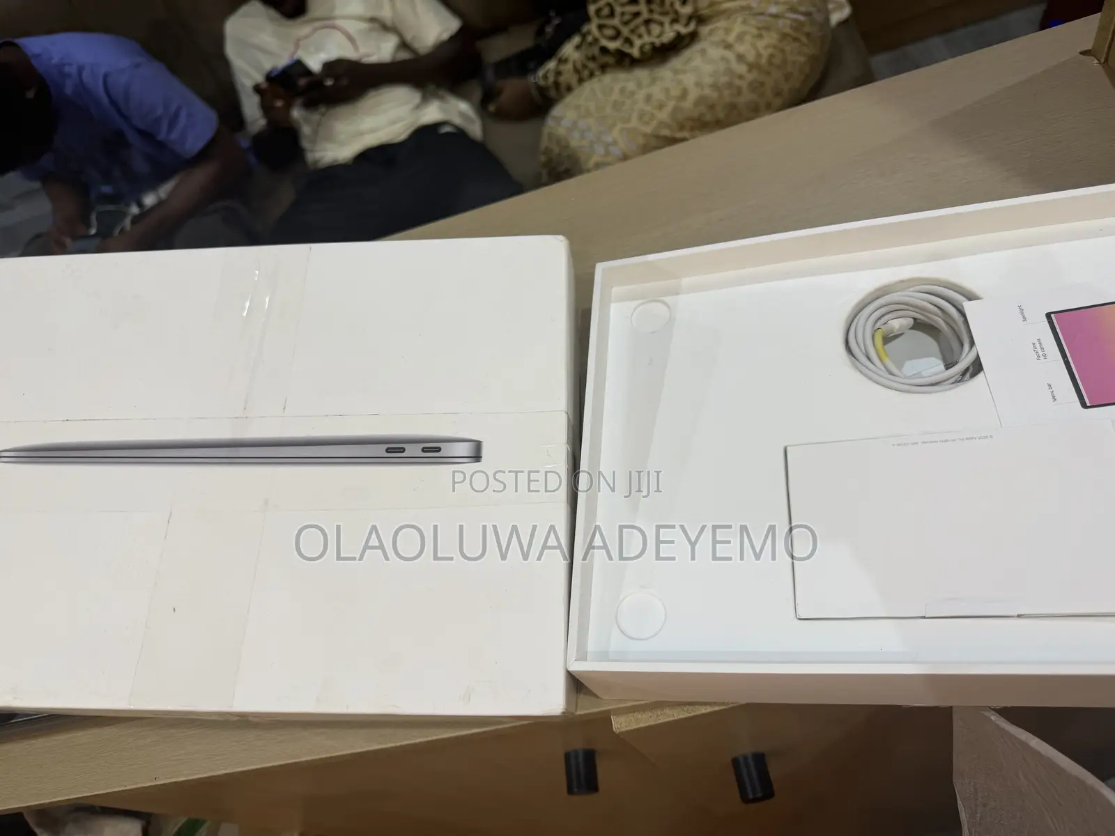 Laptop Apple MacBook Air 2020 8GB Intel Core i5 SSD 512GB
