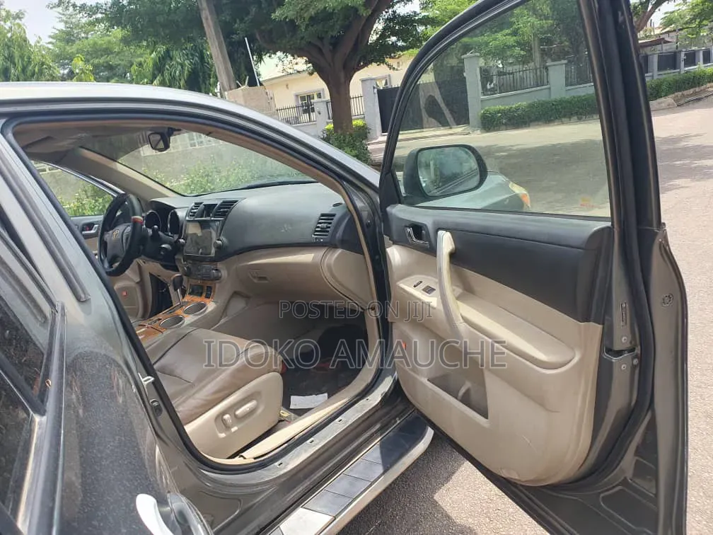 Toyota Highlander 2008 Gray