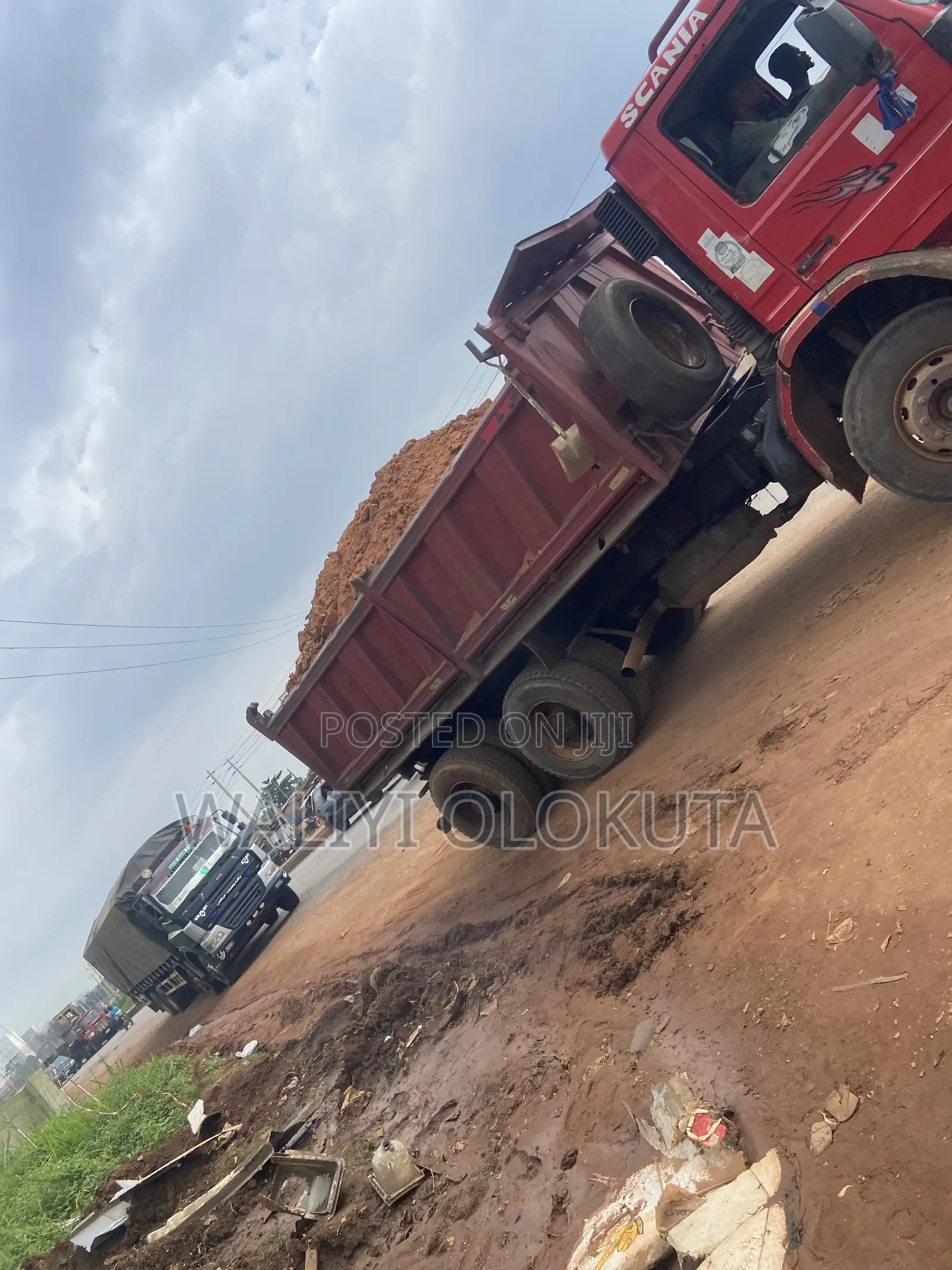 Full 20 Tons of Laterite Sand