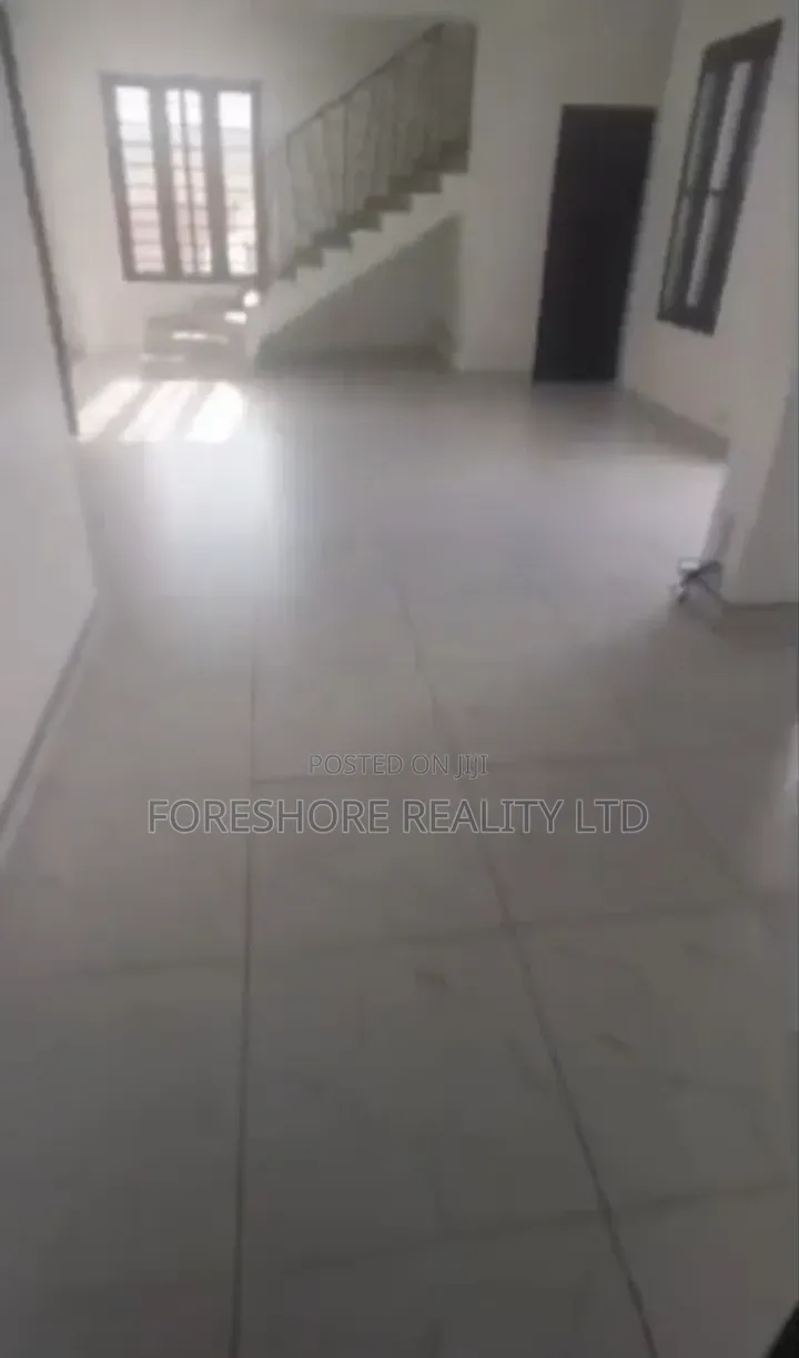4bdrm Mansion in Obanikoro for rent