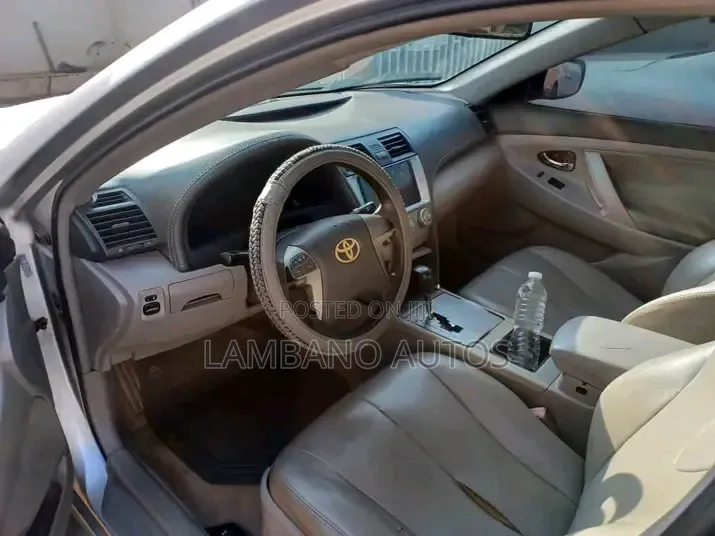Toyota Camry 2008 Silver