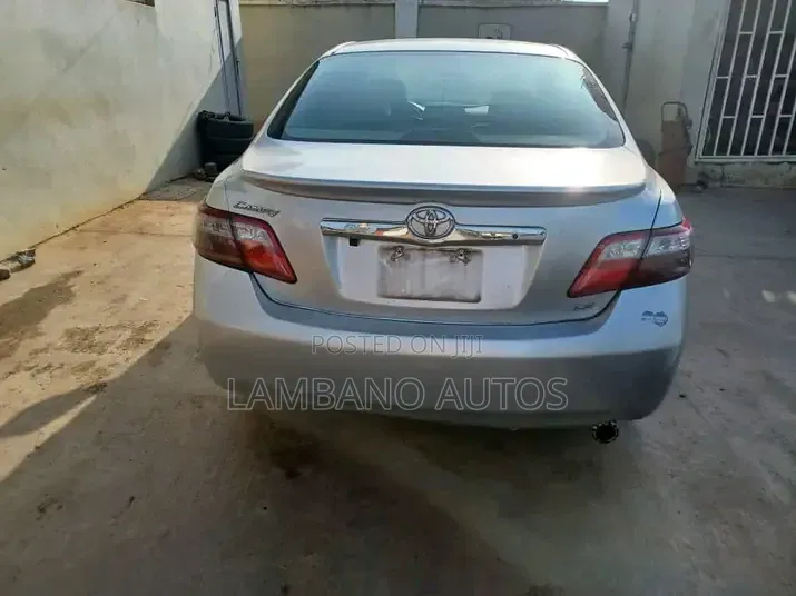Toyota Camry 2008 Silver