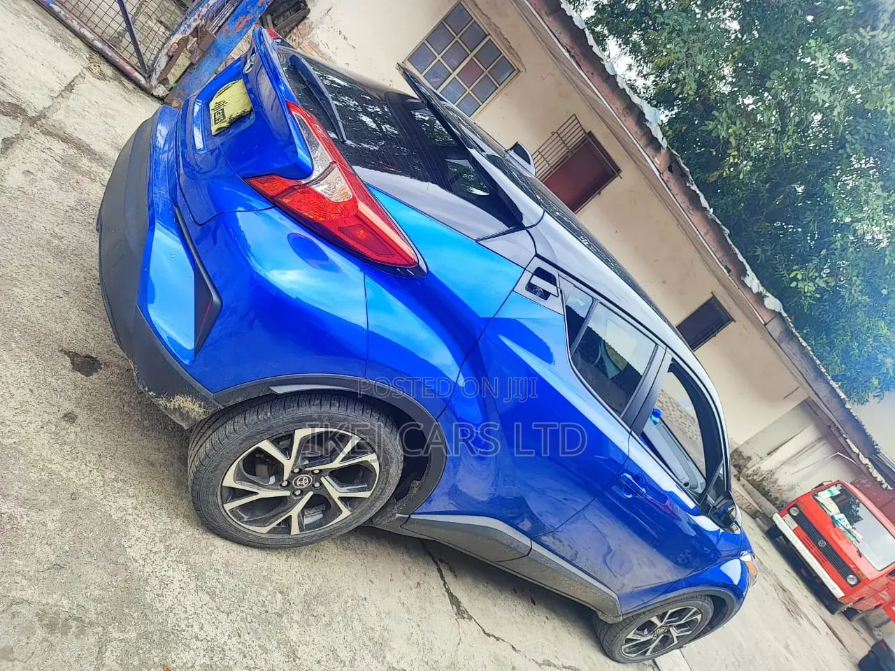 Toyota C-HR 2020 Blue