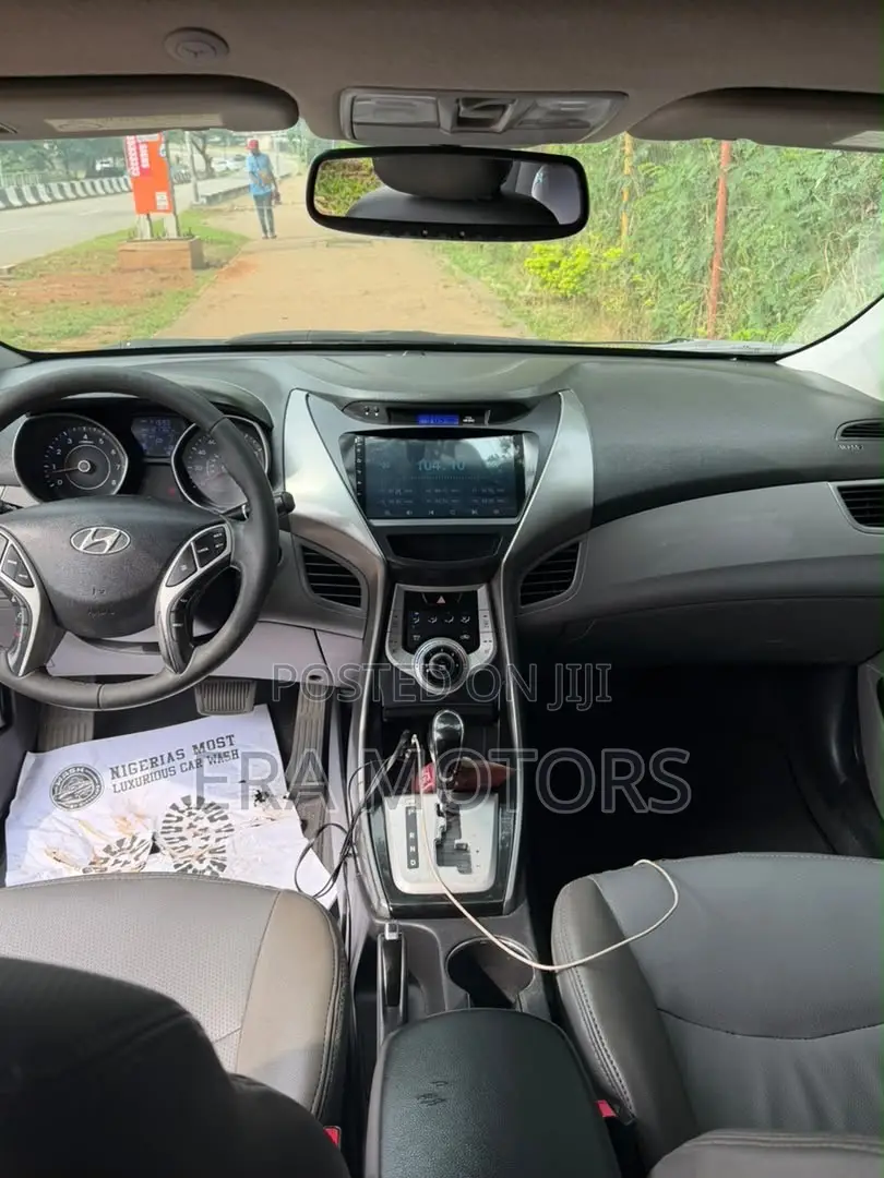 Hyundai Elantra 2013 Silver