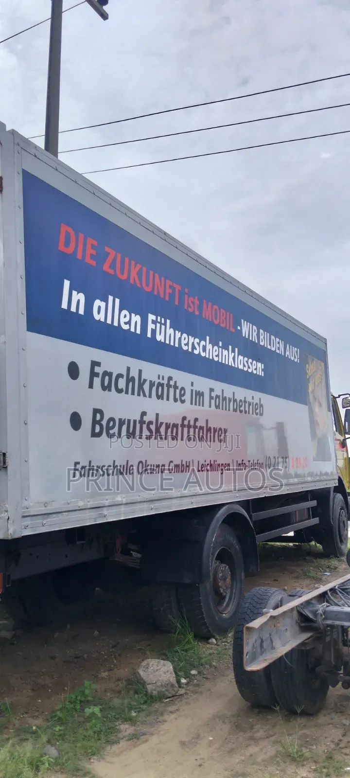 Mercedes Benz Truck 1826