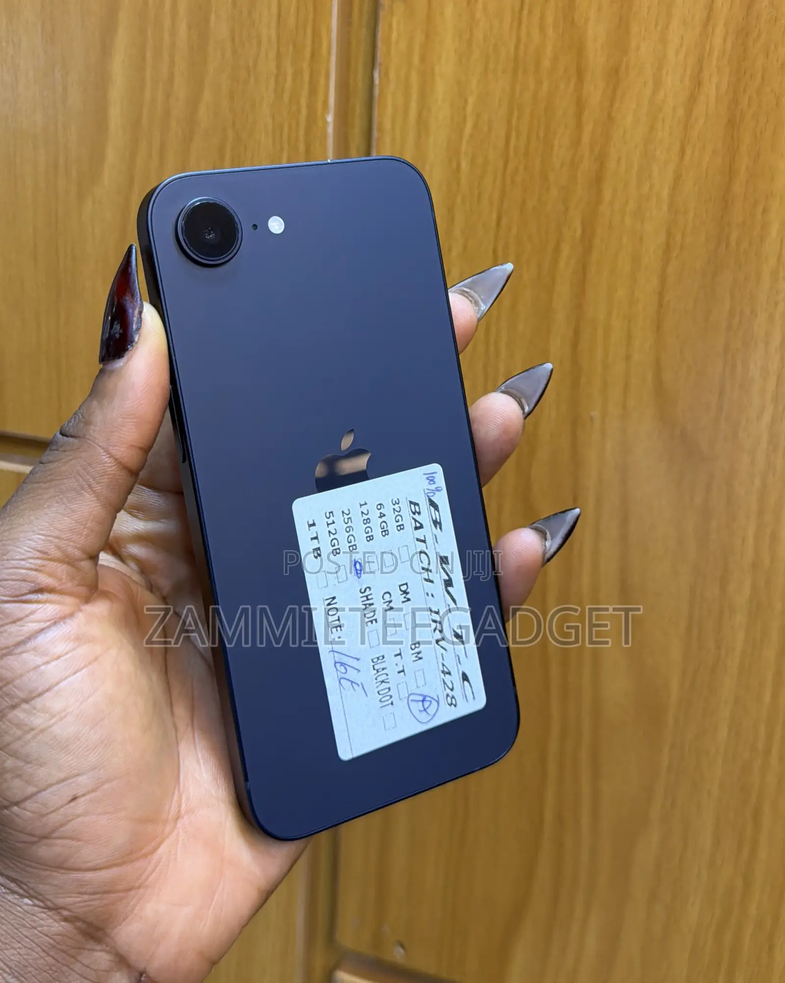 Apple iPhone 16e 128 GB Black