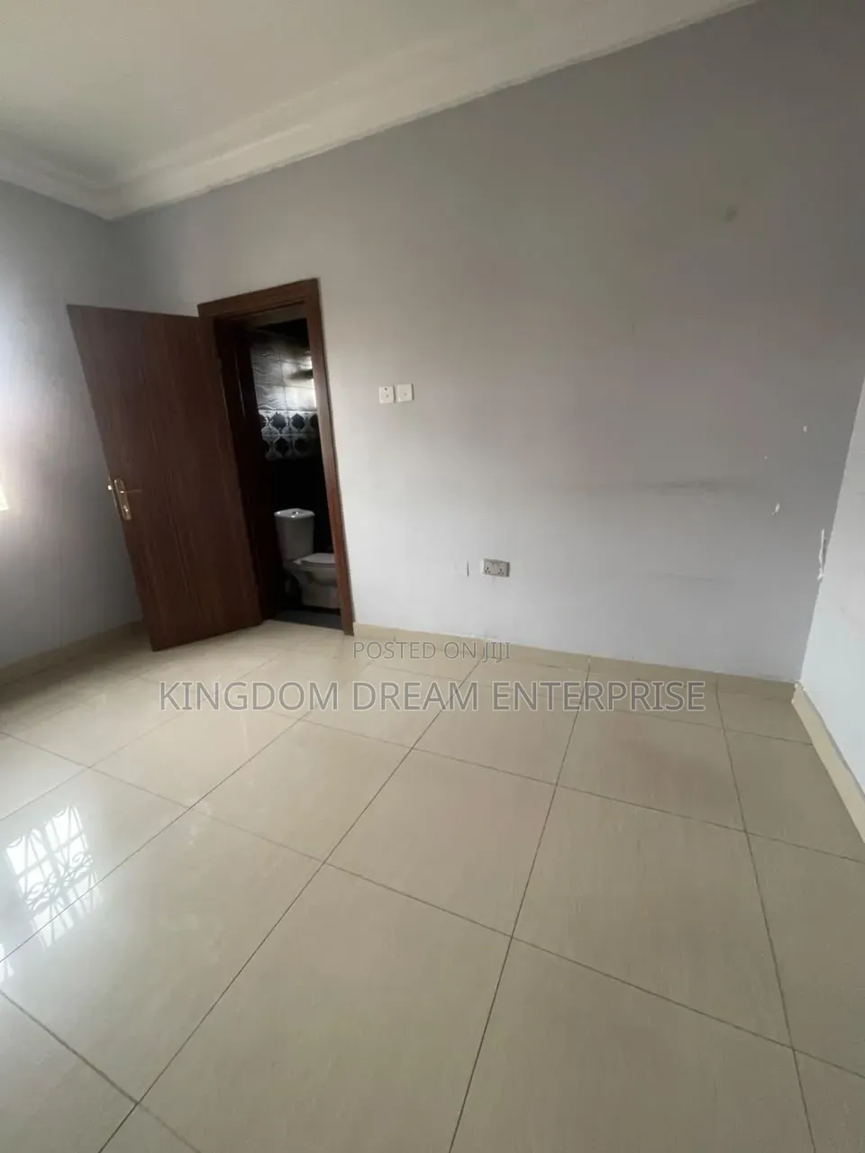 Office Buildings on 3 Floors Off Murtala Mohammed Way, Yaba