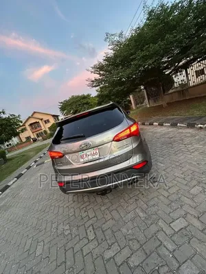 Hyundai Santa Fe 2016 Brown