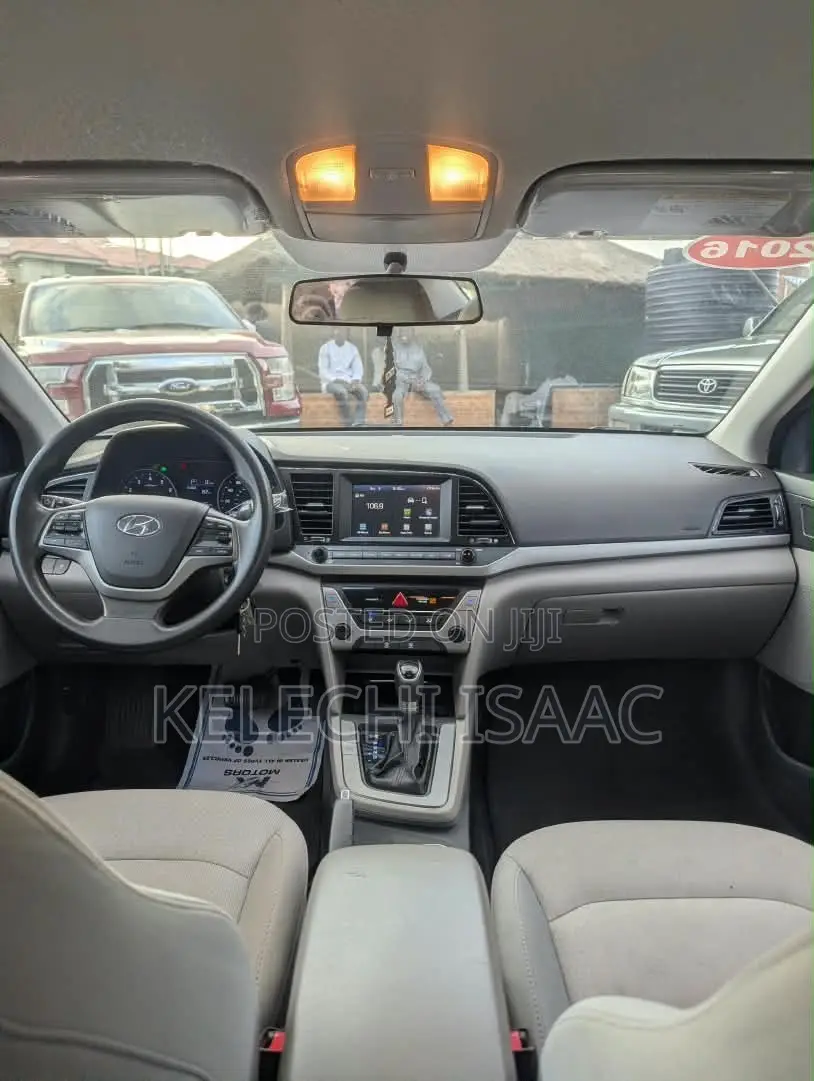Hyundai Elantra Sport Sedan FWD (2.0L 4cyl 6A) 2016 Black