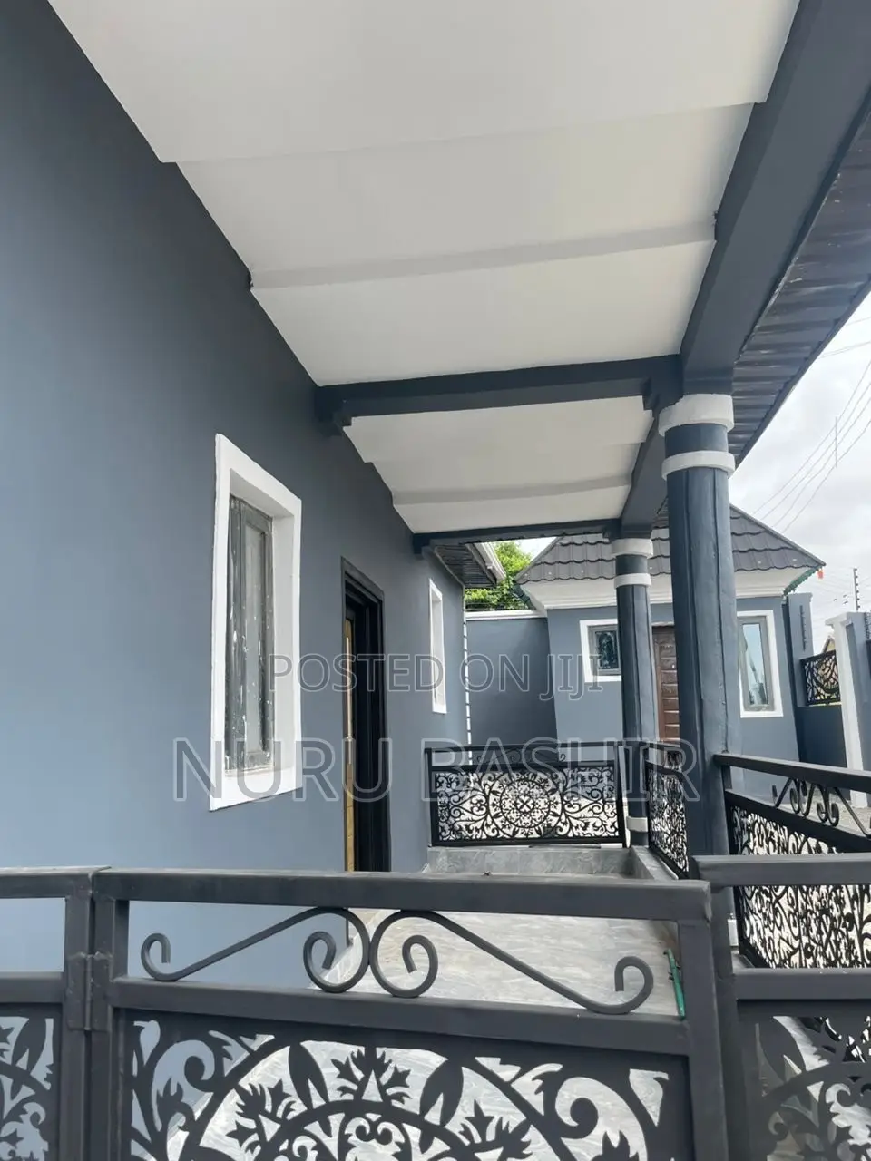 3bdrm Block of Flats in Odo Okun, Akala Express for rent