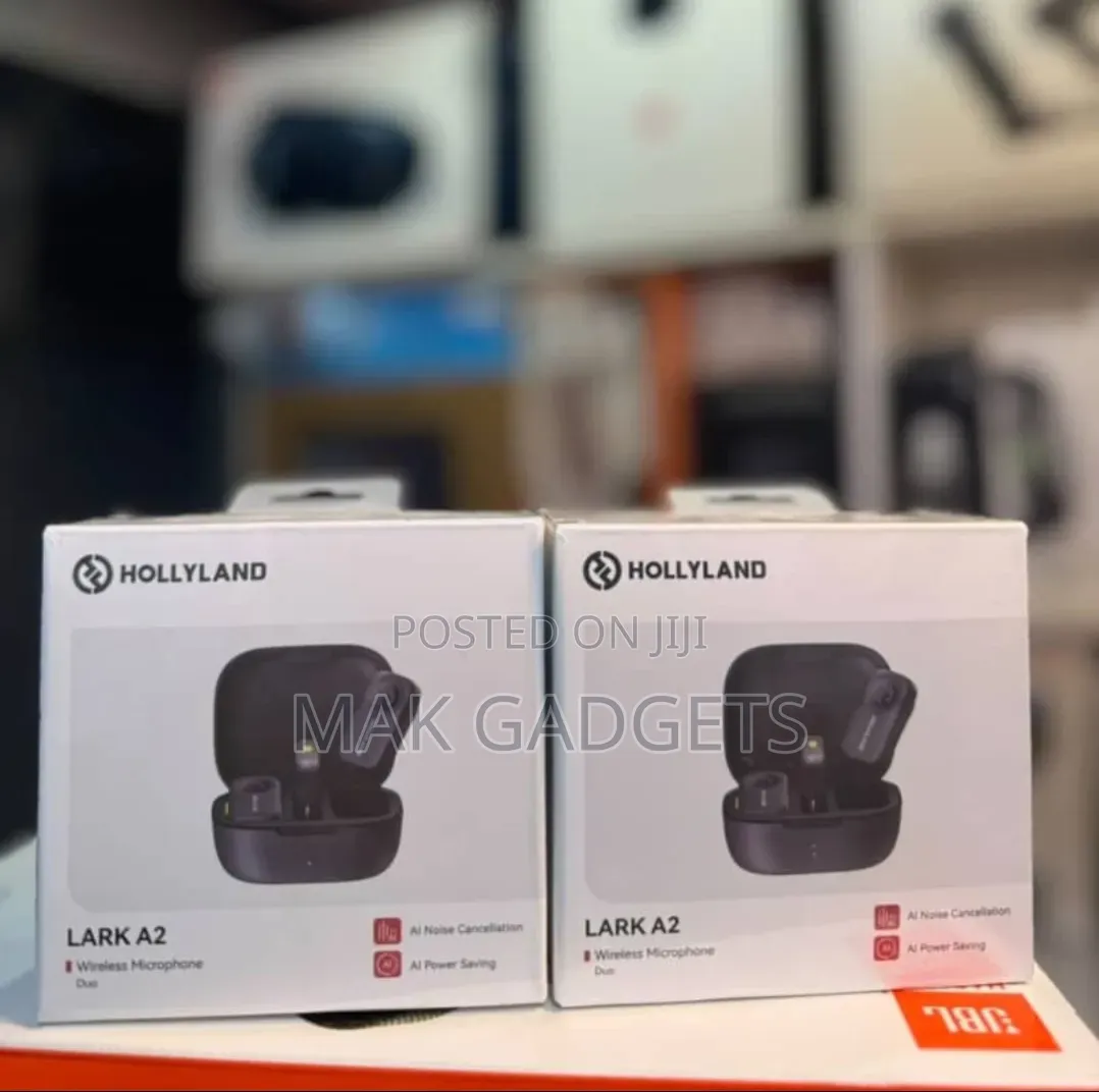Hollyland LARK A2(2TX+1RX+Charging Case) Wireless Microphone,