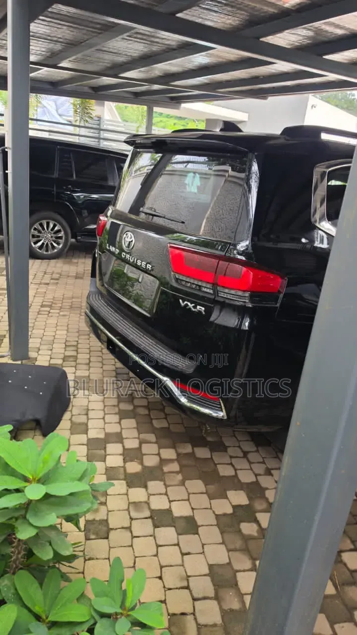 New Toyota Land Cruiser Prado VX 2026 Black