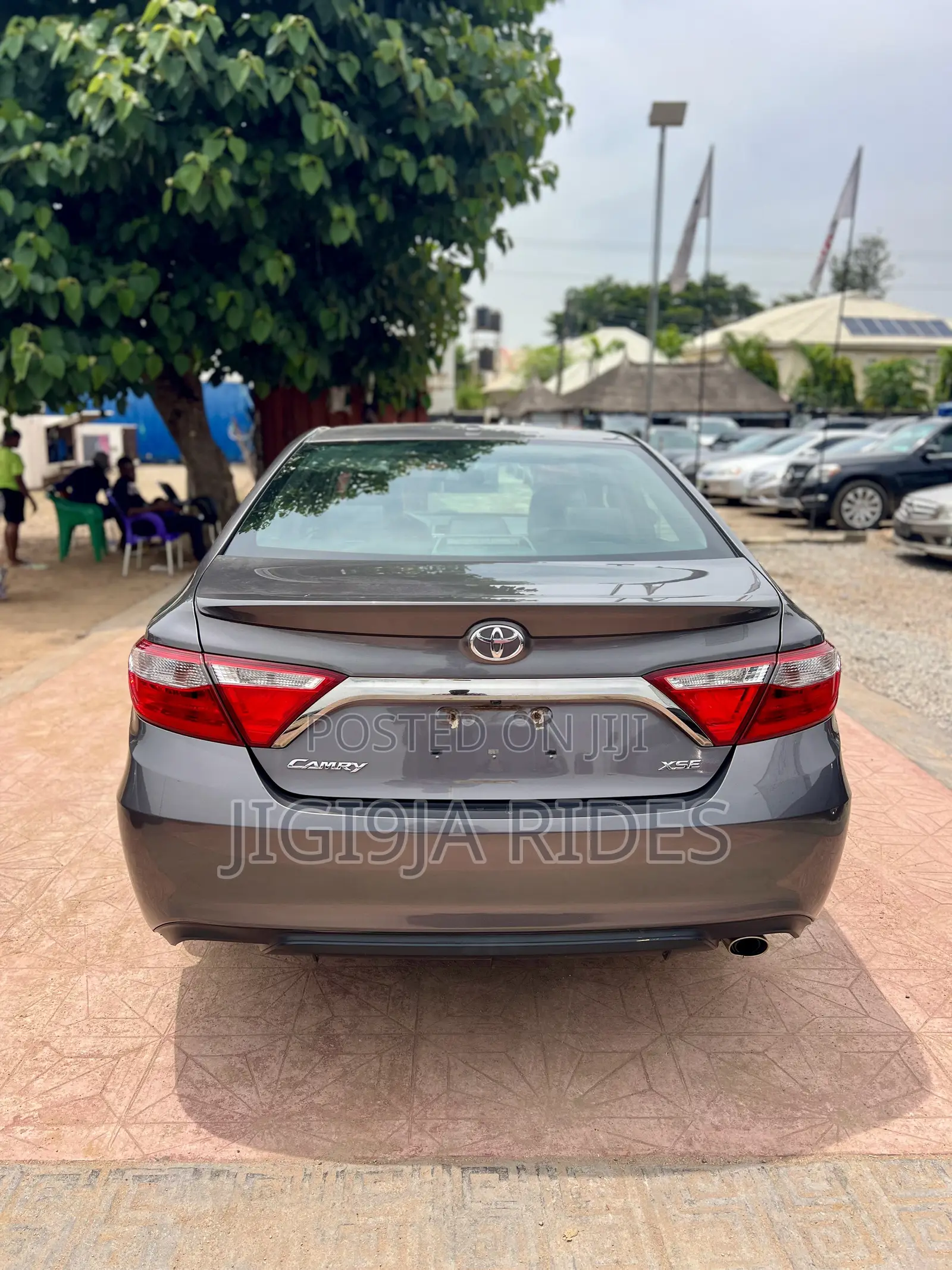 Toyota Camry XSE 4dr Sedan (2.5l 4cyl 6A) 2016 Gray