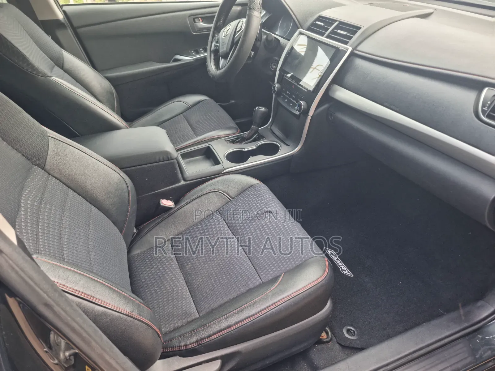 Toyota Camry SE 4dr Sedan (2.5L 4cyl 6A) 2015 Green